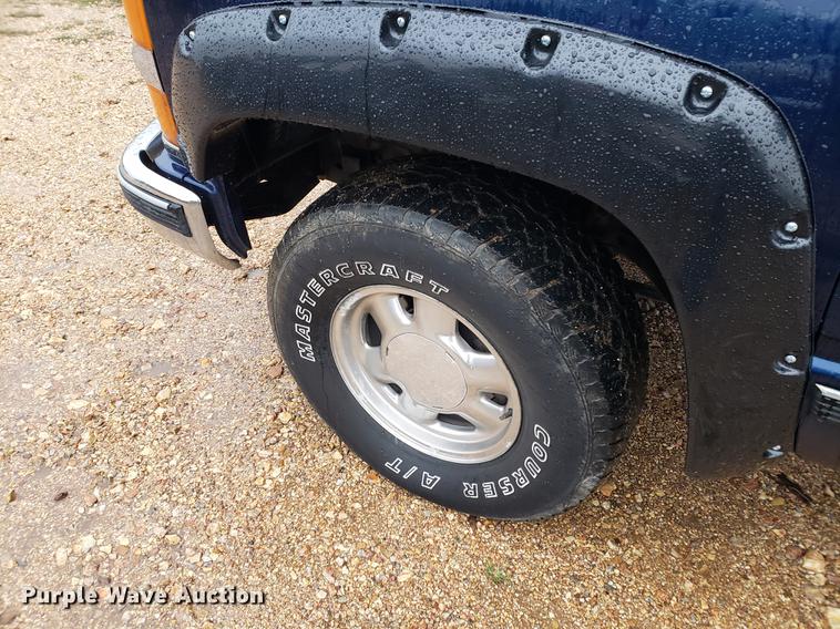 image for item EF9927 1995 Chevrolet 1500 pickup truck