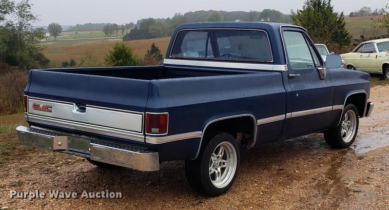 image for item EF9928 1984 GMC C1500 pickup truck