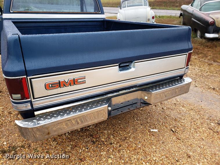 image for item EF9928 1984 GMC C1500 pickup truck