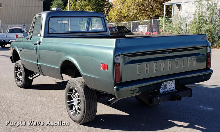 image for item EF9953 1972 Chevrolet K10 pickup truck