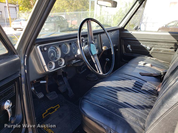 image for item EF9953 1972 Chevrolet K10 pickup truck