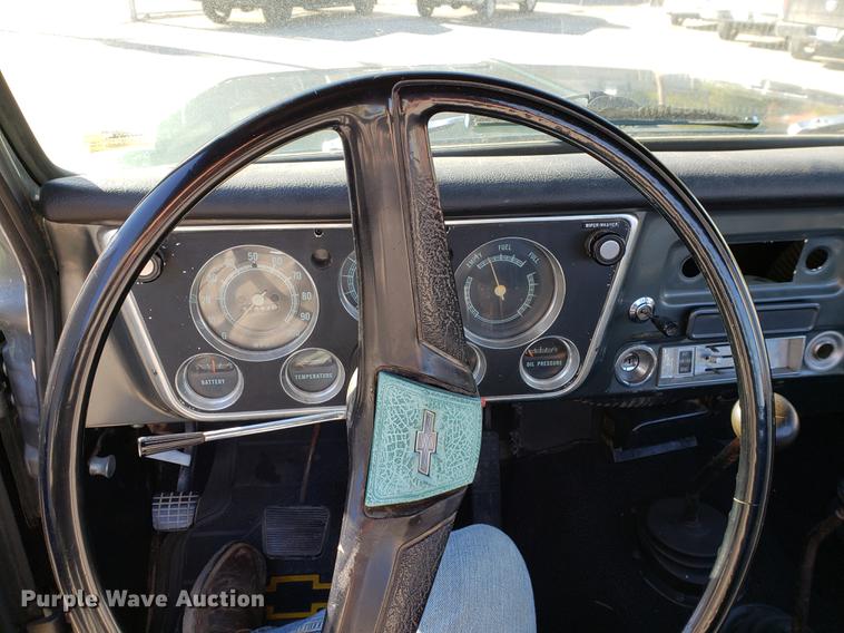 image for item EF9953 1972 Chevrolet K10 pickup truck