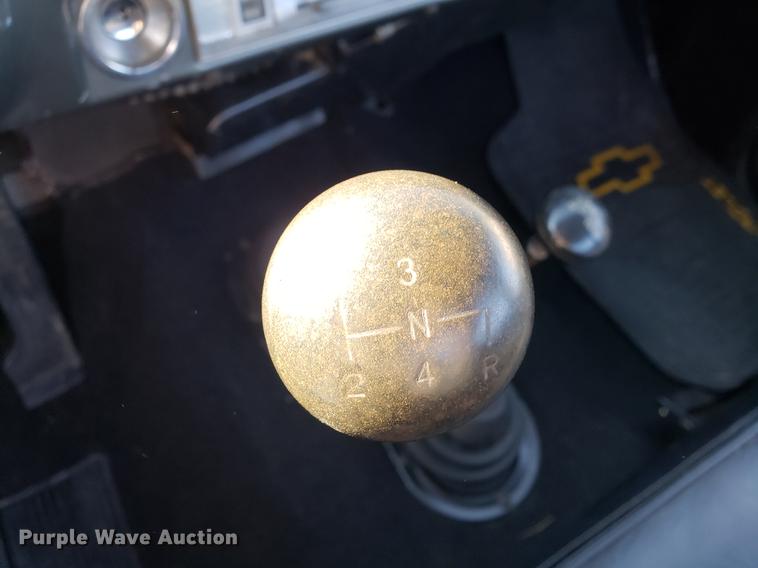 image for item EF9953 1972 Chevrolet K10 pickup truck