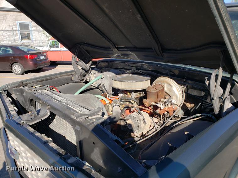 image for item EF9953 1972 Chevrolet K10 pickup truck