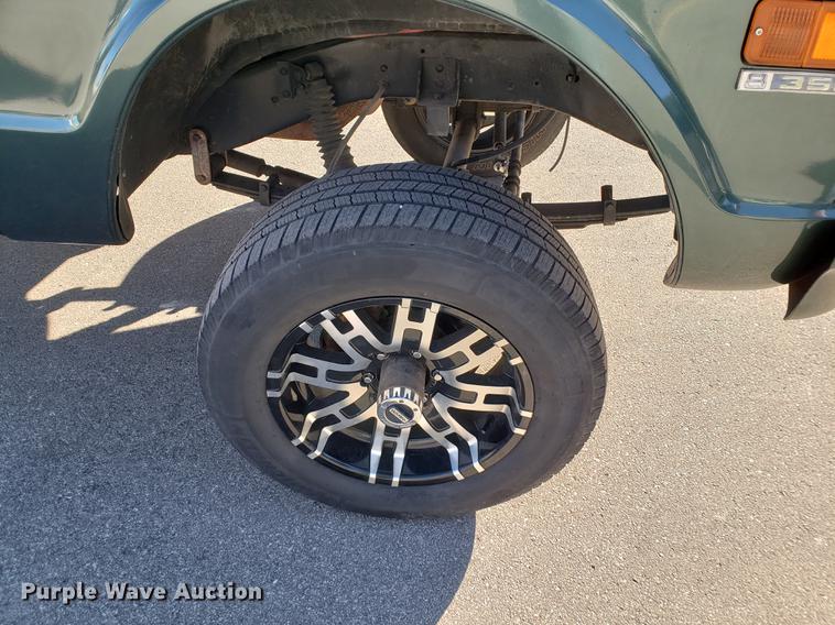 image for item EF9953 1972 Chevrolet K10 pickup truck