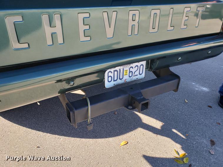 image for item EF9953 1972 Chevrolet K10 pickup truck