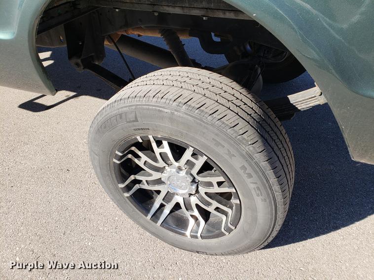 image for item EF9953 1972 Chevrolet K10 pickup truck