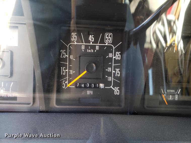 image for item EF9954 1991 Ford Econoline E350 ambulance