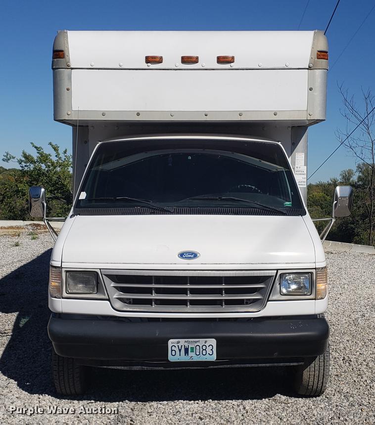image for item EF9955 1994 Ford Econoline E350 box truck