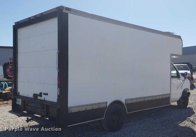 image for item EF9955 1994 Ford Econoline E350 box truck