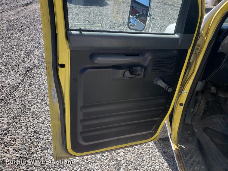 image for item EF9955 1994 Ford Econoline E350 box truck