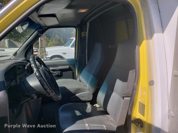 image for item EF9955 1994 Ford Econoline E350 box truck
