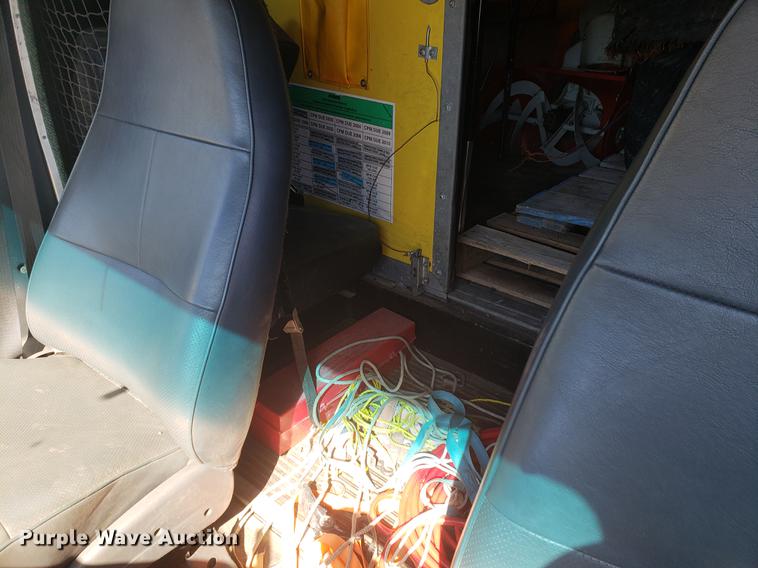 image for item EF9955 1994 Ford Econoline E350 box truck