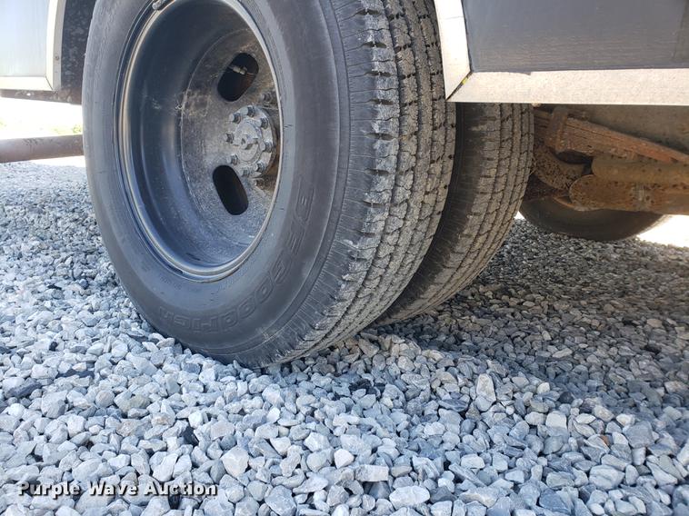 image for item EF9955 1994 Ford Econoline E350 box truck