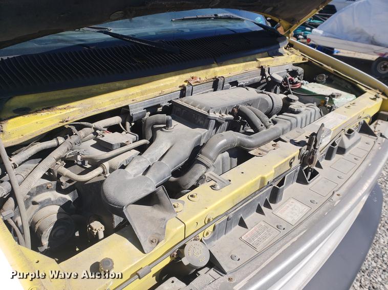 image for item EF9955 1994 Ford Econoline E350 box truck