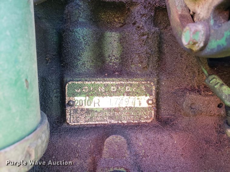 image for item EF9973 John Deere 2010 tractor