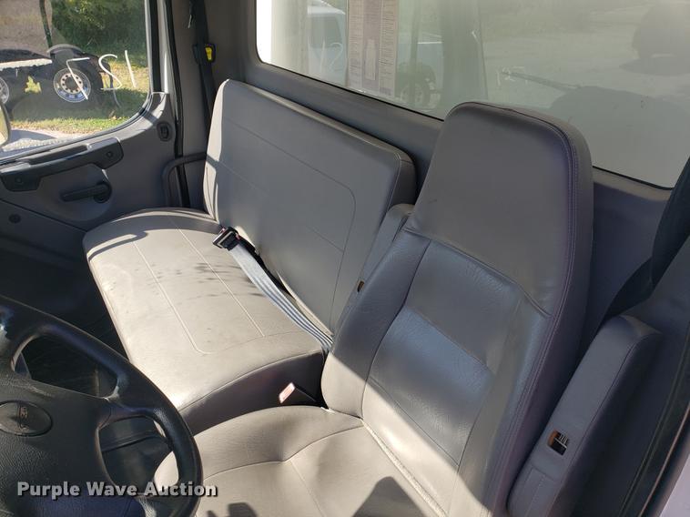 image for item EF9989 2012 Freightliner Business Class M2 refrigerated box truck