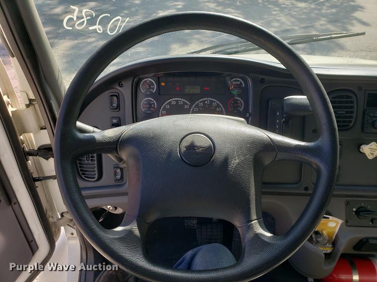 image for item EF9989 2012 Freightliner Business Class M2 refrigerated box truck