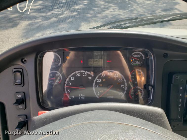 image for item EF9989 2012 Freightliner Business Class M2 refrigerated box truck