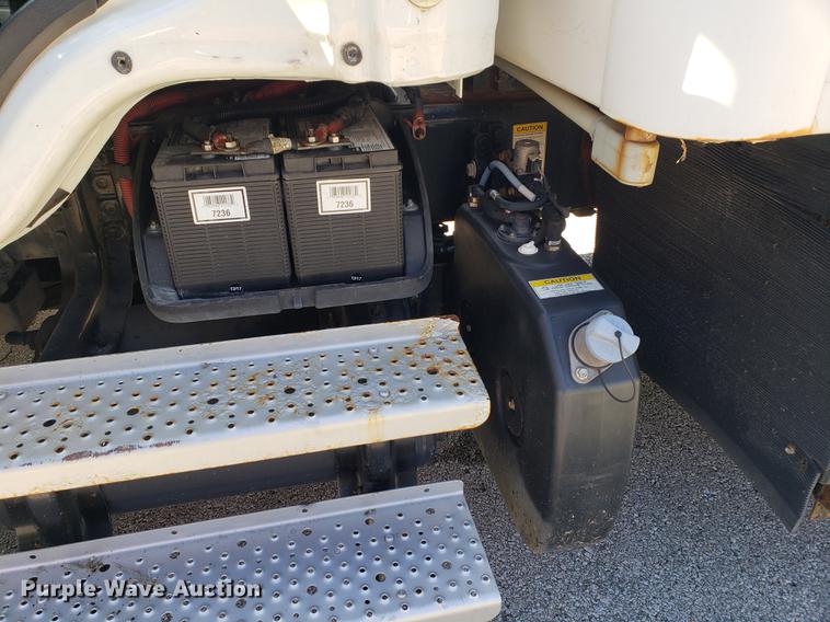 image for item EF9989 2012 Freightliner Business Class M2 refrigerated box truck