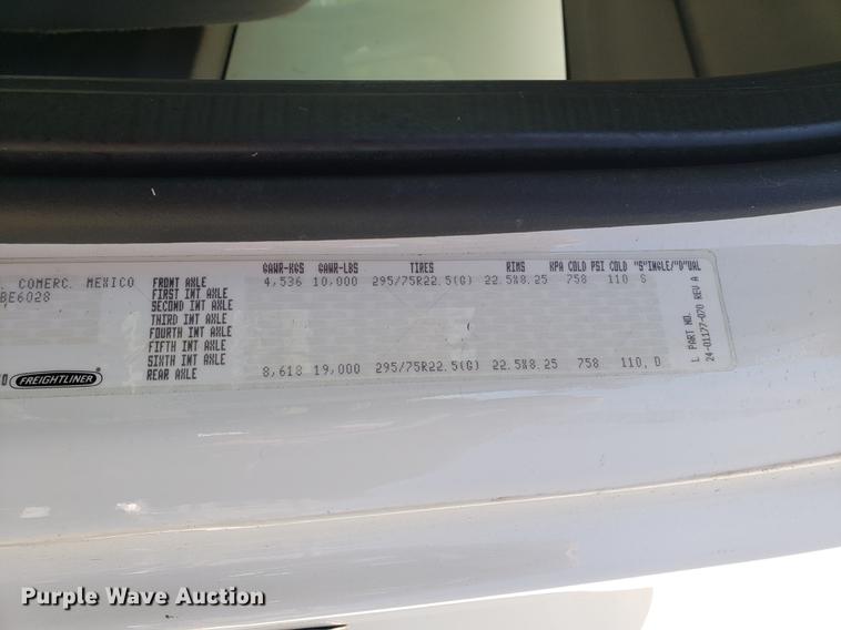 image for item EF9989 2012 Freightliner Business Class M2 refrigerated box truck