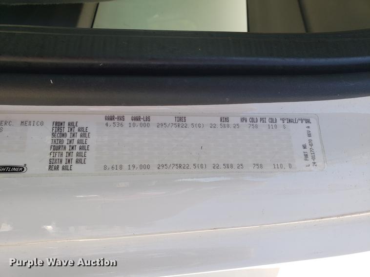 image for item EF9989 2012 Freightliner Business Class M2 refrigerated box truck