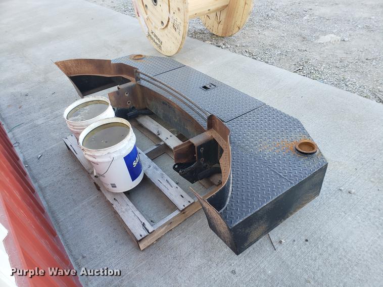 image for item EF9994 2007 Dodge Ram pickup front bumper