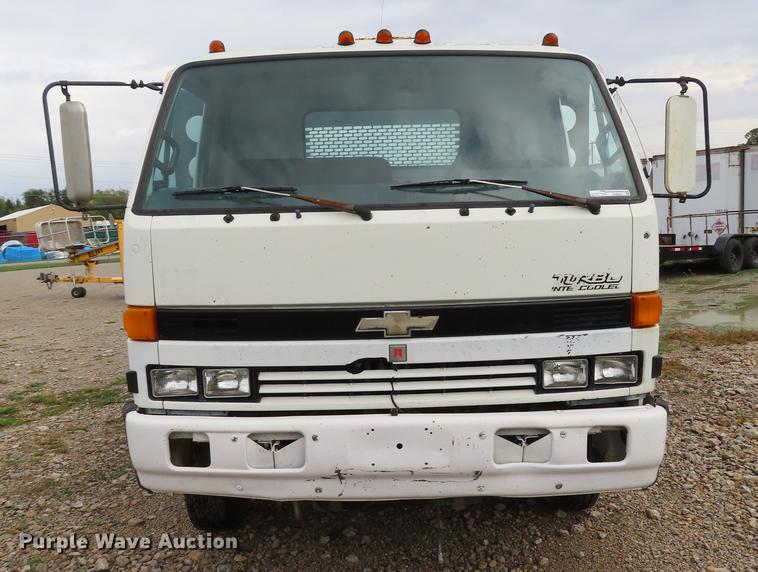image for item EI9985 1993 Isuzu NPR dump flatbed truck
