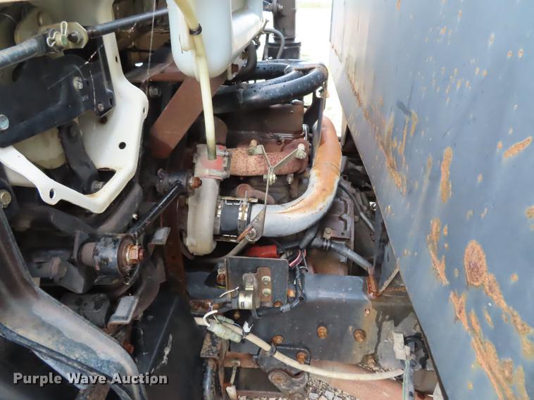 image for item EI9985 1993 Isuzu NPR dump flatbed truck