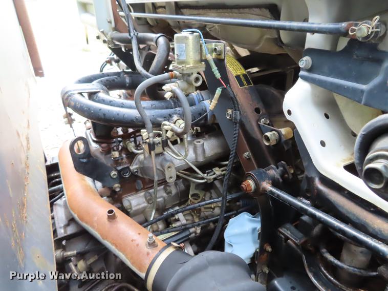 image for item EI9985 1993 Isuzu NPR dump flatbed truck