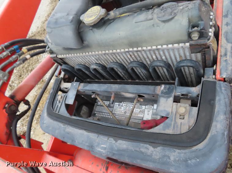 image for item EI9990 Kubota B2910 MFWD tractor