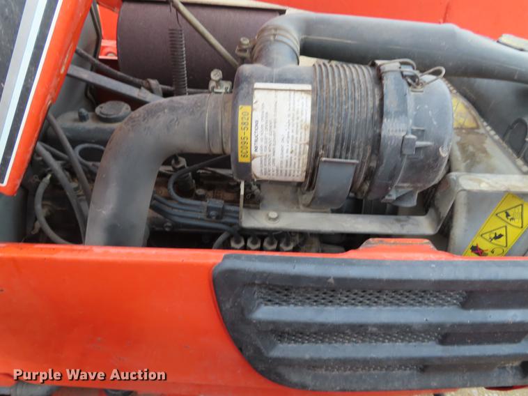 image for item EI9990 Kubota B2910 MFWD tractor