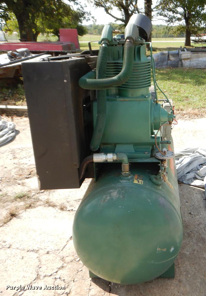image for item EO9658 Champion air compressor