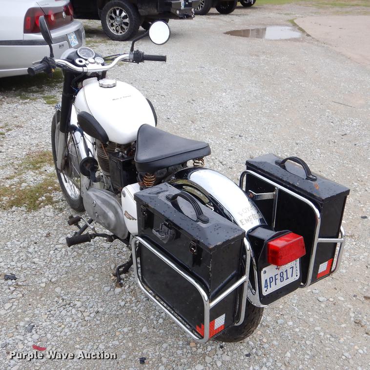 image for item EO9669 2000 Royal Enfield Bullet motorcycle