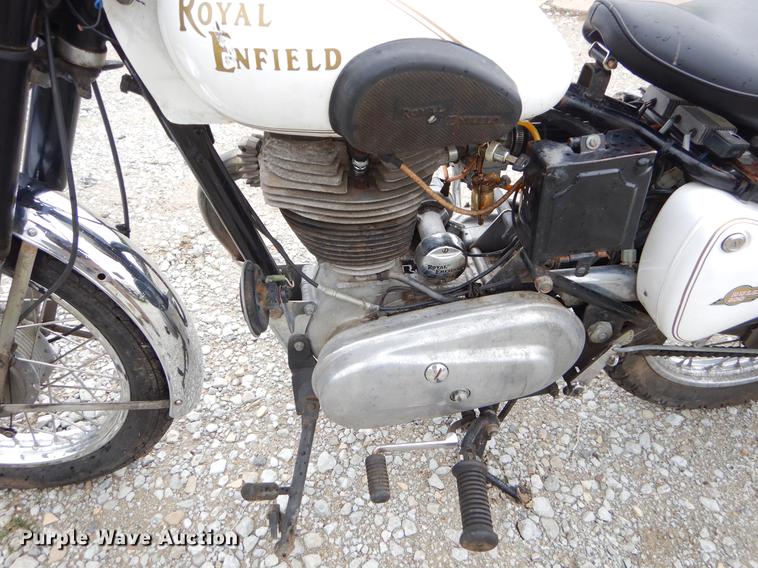 image for item EO9669 2000 Royal Enfield Bullet motorcycle