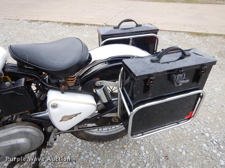 image for item EO9669 2000 Royal Enfield Bullet motorcycle