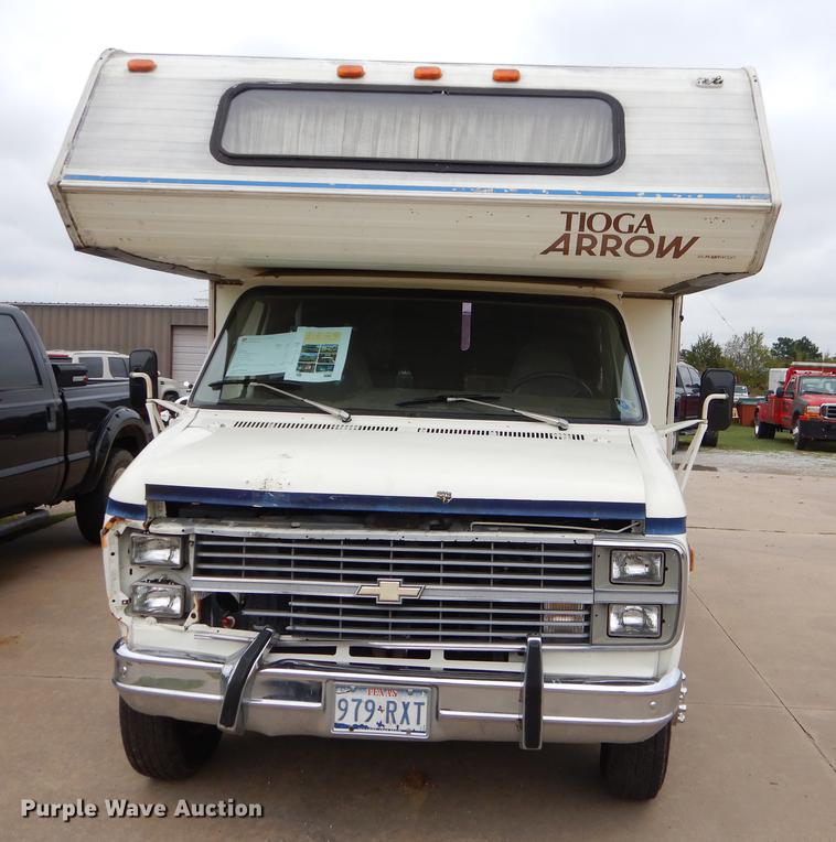 image for item EO9670 1983 Chevrolet G30 RV