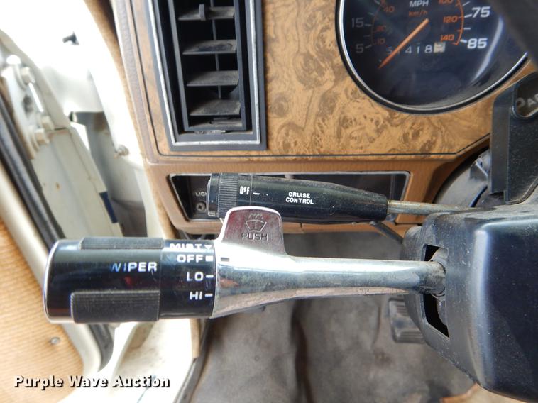 image for item EO9670 1983 Chevrolet G30 RV