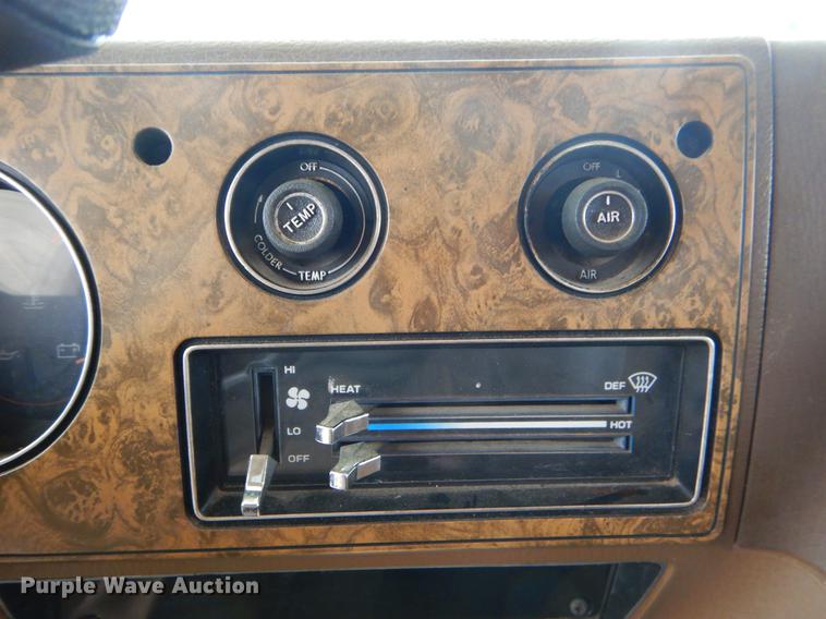 image for item EO9670 1983 Chevrolet G30 RV