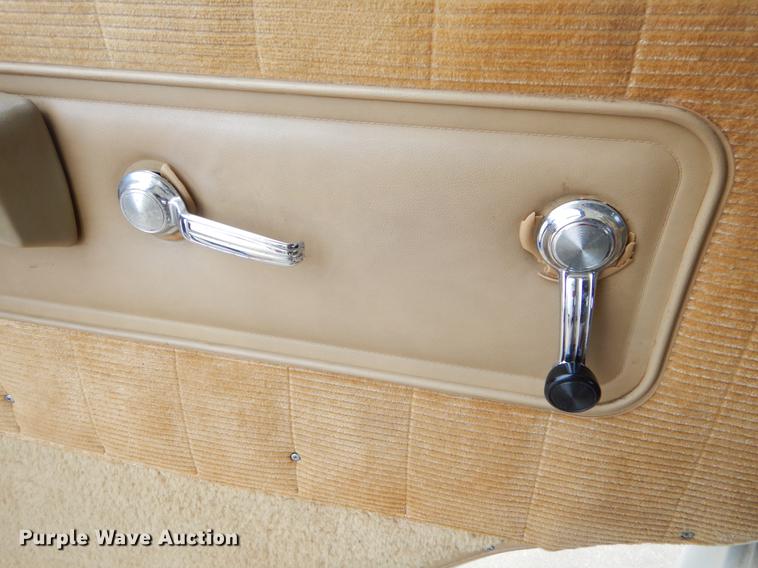 image for item EO9670 1983 Chevrolet G30 RV