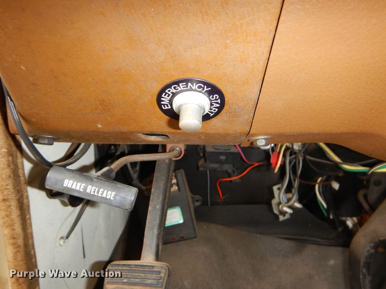 image for item EO9670 1983 Chevrolet G30 RV