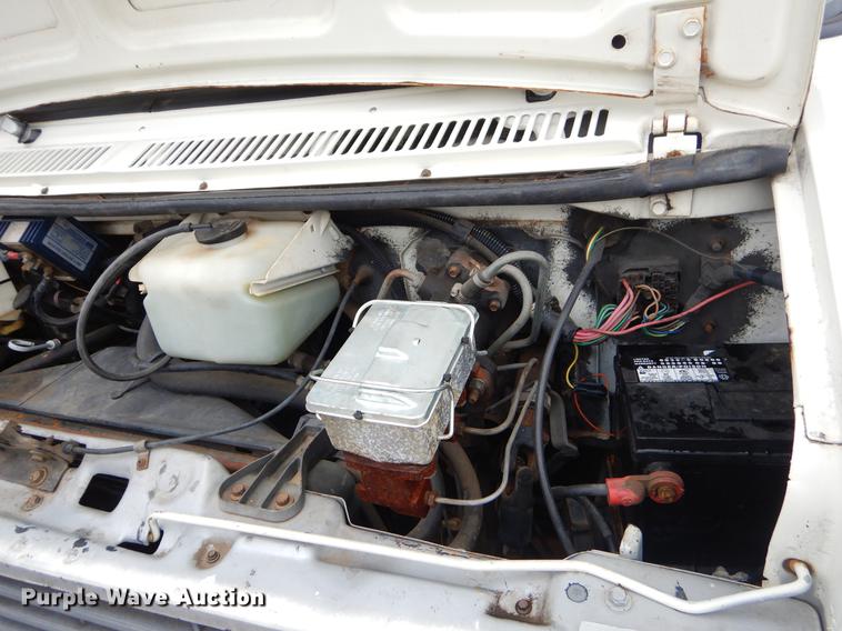 image for item EO9670 1983 Chevrolet G30 RV