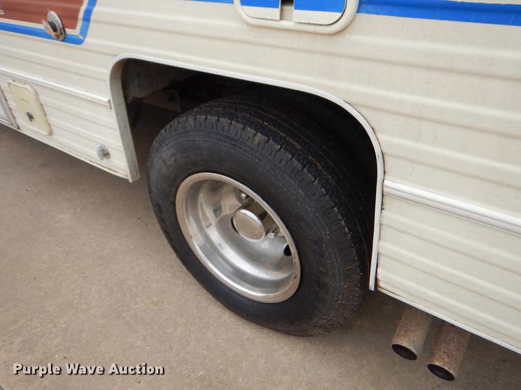 image for item EO9670 1983 Chevrolet G30 RV