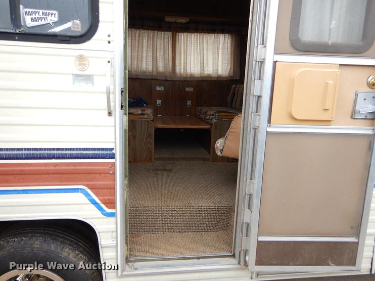 image for item EO9670 1983 Chevrolet G30 RV