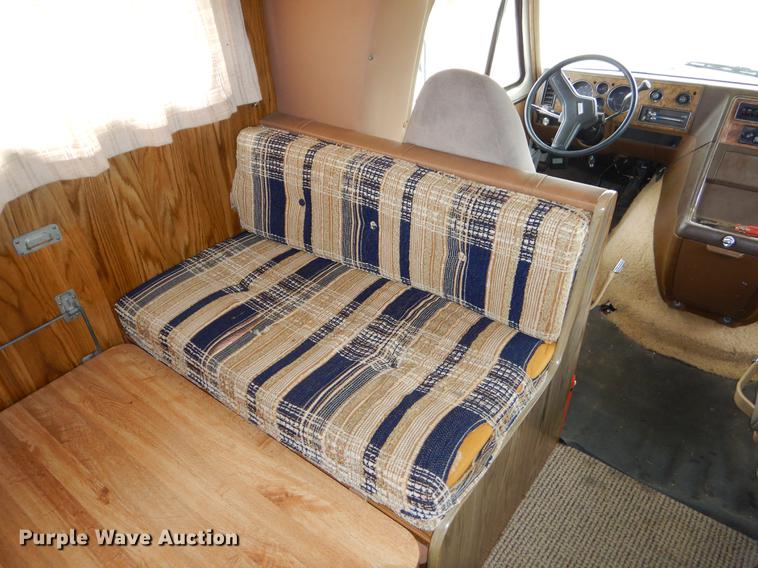 image for item EO9670 1983 Chevrolet G30 RV