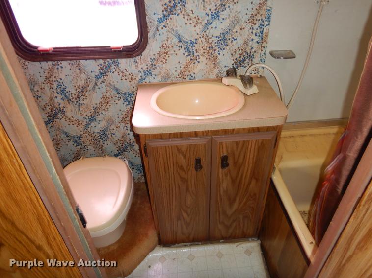 image for item EO9670 1983 Chevrolet G30 RV