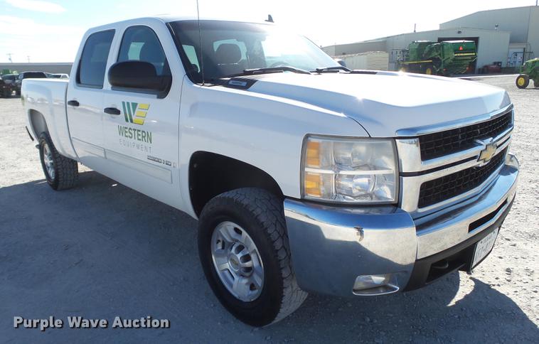 image for item FB9508 2009 Chevrolet Silverado 2500HD Crew Cab pickup truck