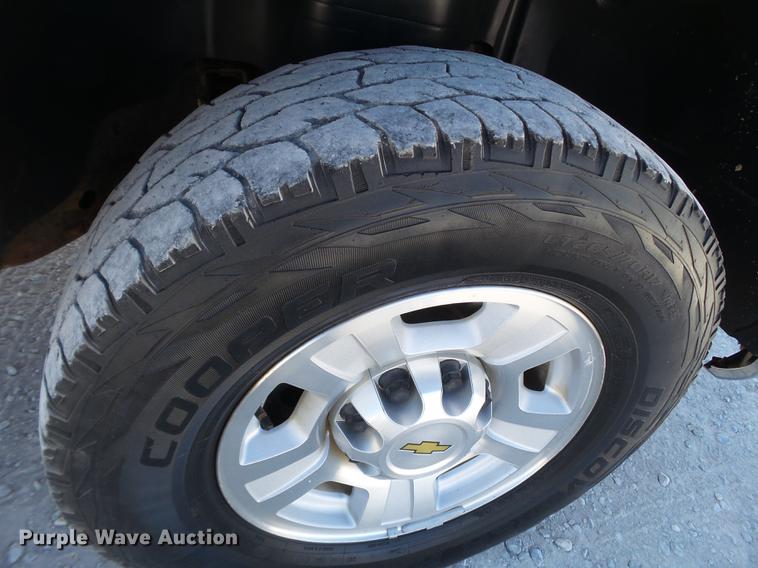 image for item FB9508 2009 Chevrolet Silverado 2500HD Crew Cab pickup truck