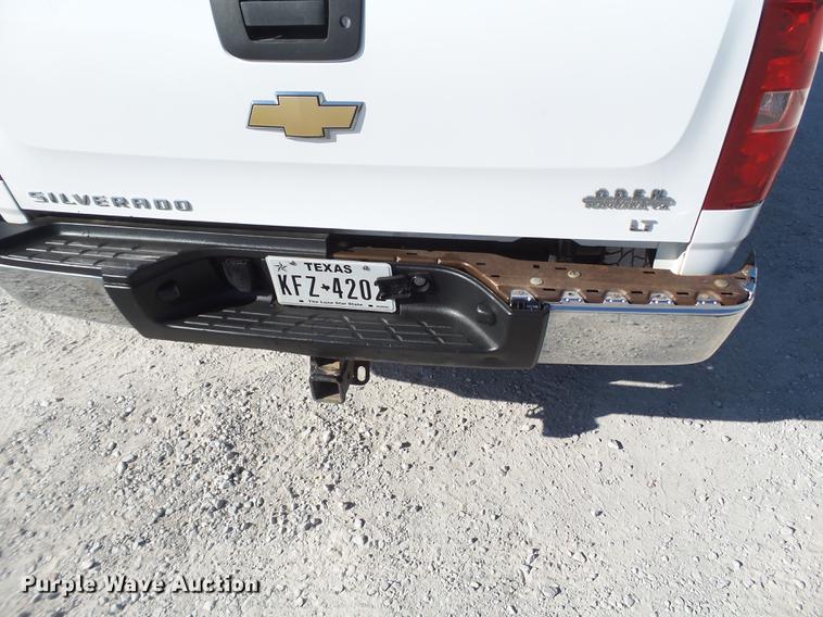 image for item FB9508 2009 Chevrolet Silverado 2500HD Crew Cab pickup truck