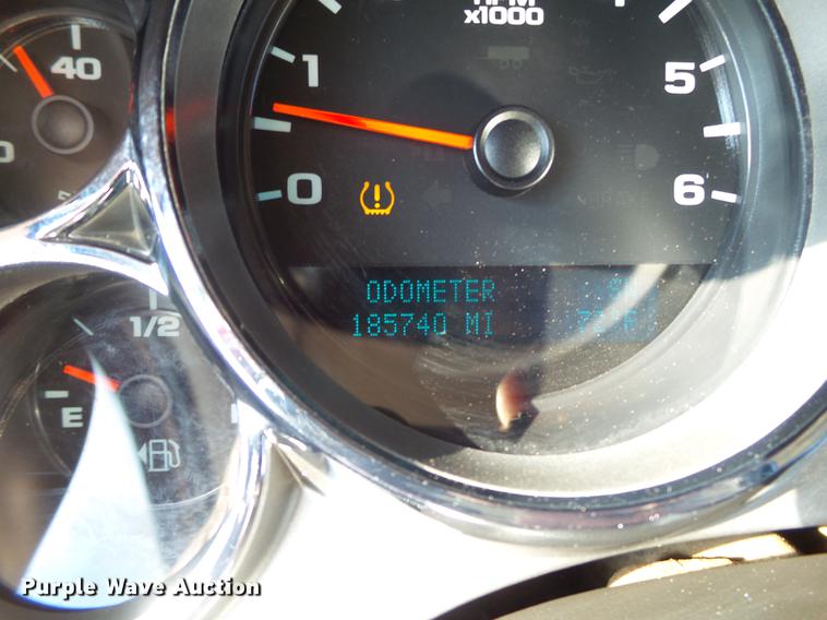 image for item FB9508 2009 Chevrolet Silverado 2500HD Crew Cab pickup truck